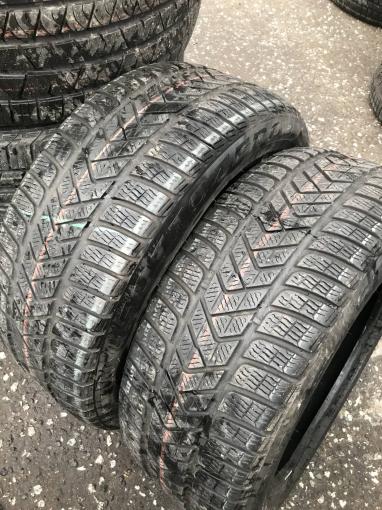 255 45 19 Pirelli Winter Sottozero 3