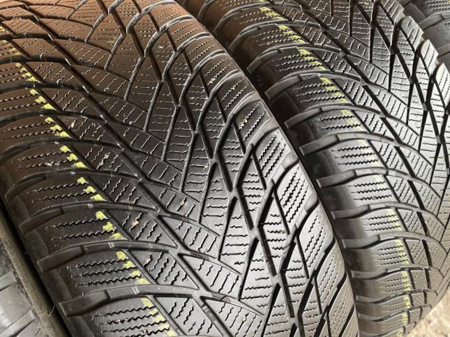 Комплект 205/60R16 Bridgestone Blizzak LM001
