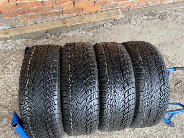 Комплект 205/60R16 Bridgestone Blizzak LM001