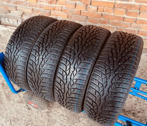 Комплект 205/60R16 Nokian WR D4