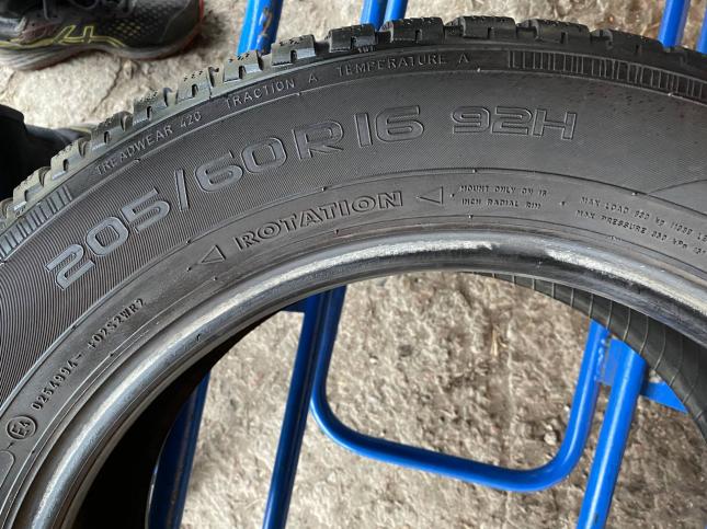 Комплект 205/60R16 Nokian WR D3