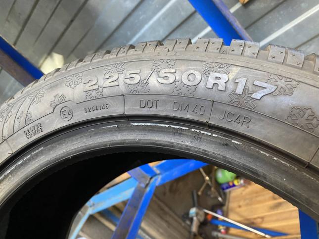 225/50R17 Dunlop Зима Комплект Липучка