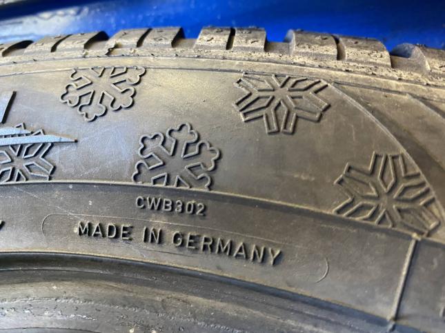 225/50R17 Dunlop Зима Комплект Липучка