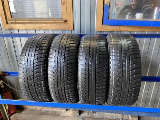Зимние шины 225/45R17 Bridgestone