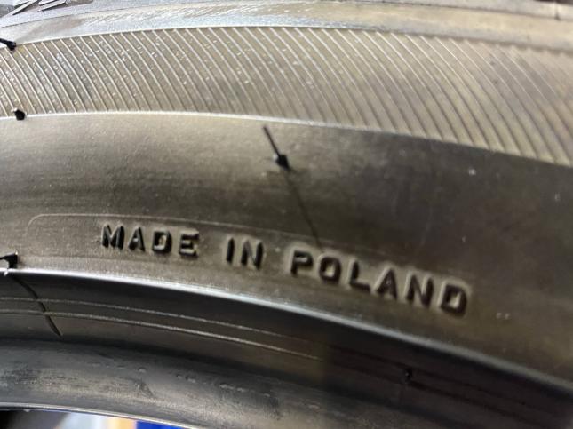 Зимние шины 225/45R17 Bridgestone