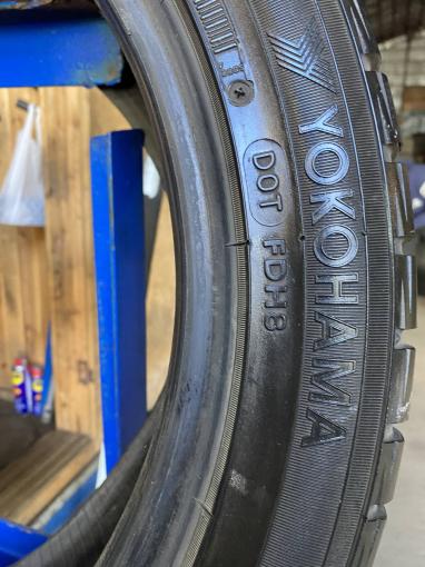 Комплект 225/45R17 Yokohama W?Drive v902A
