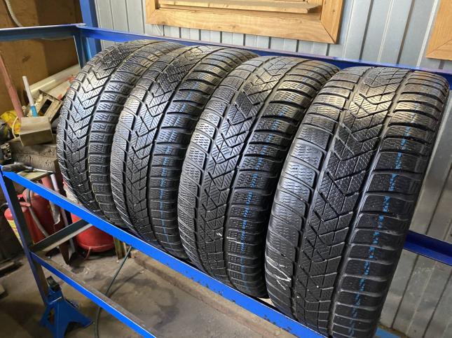 225/45R17 Pirelli зимние комплект Липучка