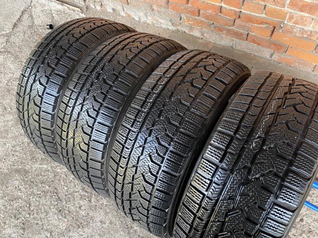 255/55R18 Kumho Зима комплект Липучка