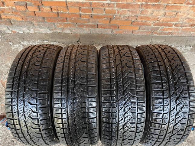 255/55R18 Kumho Зима комплект Липучка