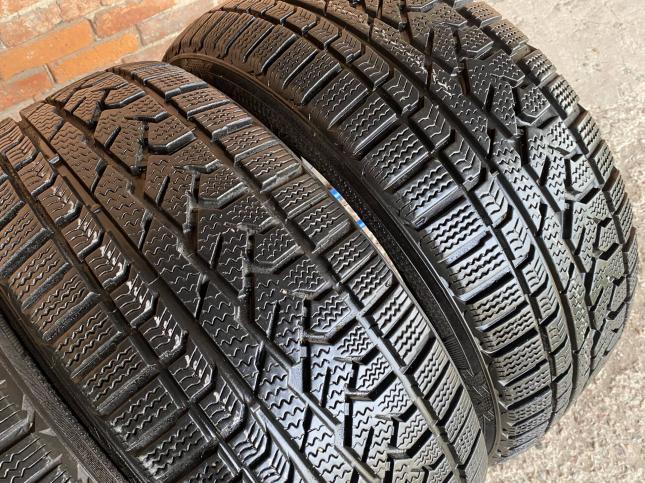 255/55R18 Kumho Зима комплект Липучка