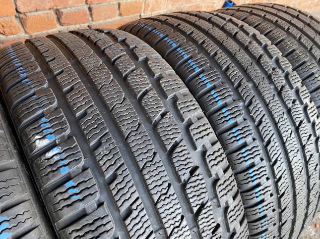 R17 225/50 Kumho Зима комплект Липучка
