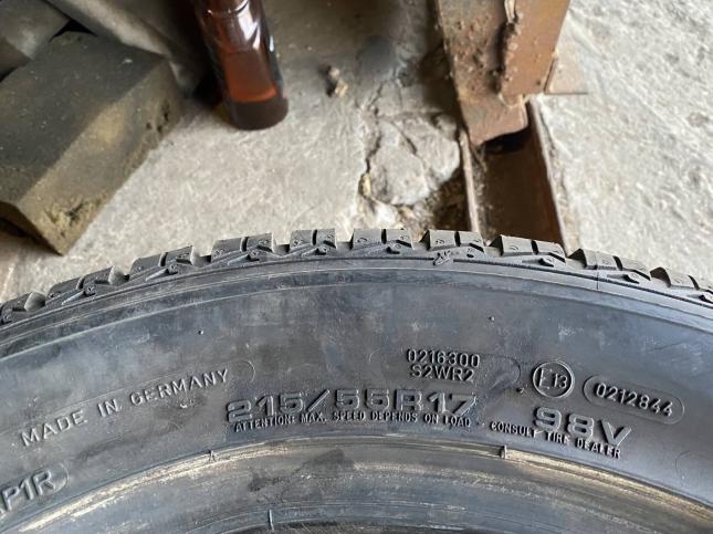 R17 215/55 Goodiear UltraGrip 8 performance 2шт.