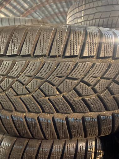 225/55R16 Goodyear зимние комплект