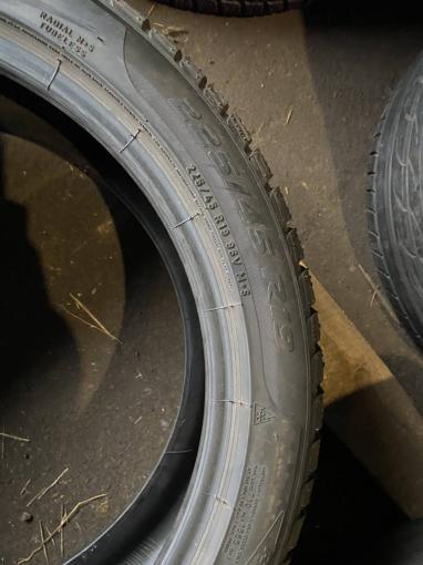 225/45 R19 Pirelli Winter Sottozero 3 зимние нешипованные
