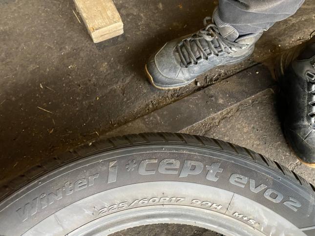 225/60 R17 Hankook Winter I Cept evo2 зимние нешипованные