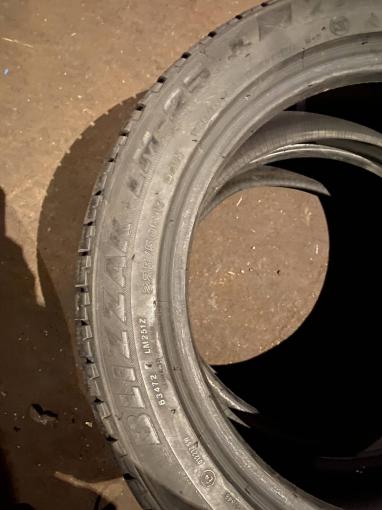 225/50 R17 Bridgestone Blizzak LM-25 зимние нешипованные
