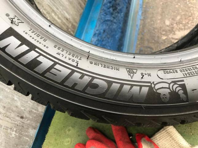 235/45 R17 Michelin Pilot Alpin 4