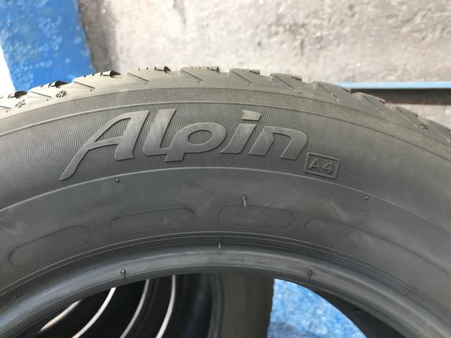 225 55 R16 Michelin Alpin 4