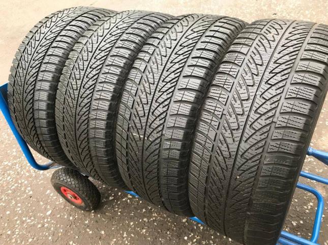 205/60 R16 Goodyear Ultra Grip 8 Performance