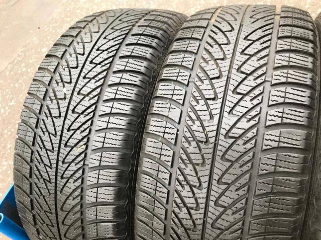 215/55 R16 Goodyear Ultra Grip 8 Performance