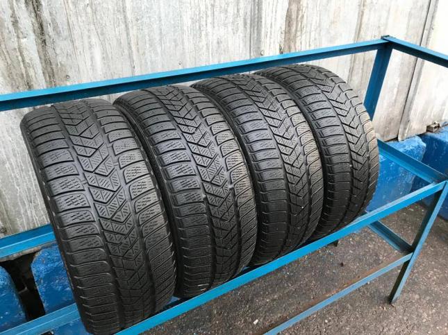 245/40 R21 Pirelli Winter Sottozero 3