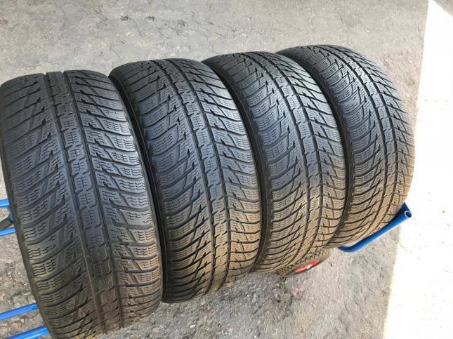265/50 R20 Nokian WR SUV 3