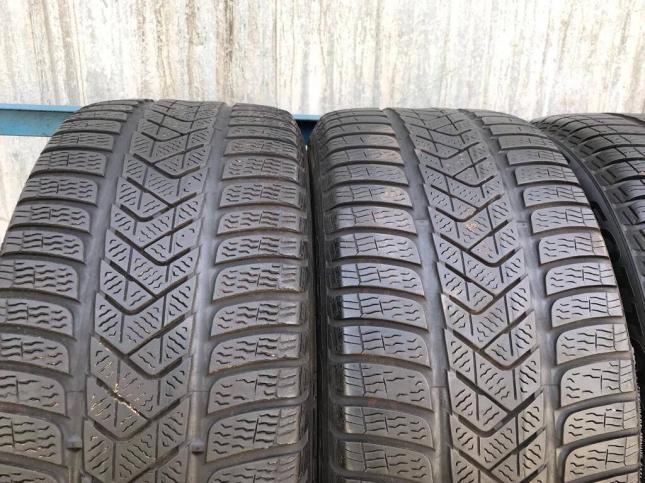 275/35 R21 Pirelli Scorpion Winter