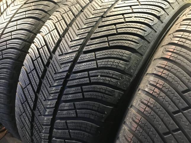 295/40 R20 Michelin Latitude Alpin 2 зимние нешипованные