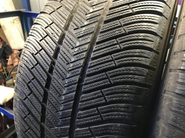 295/40 R20 Michelin Latitude Alpin 2 зимние нешипованные