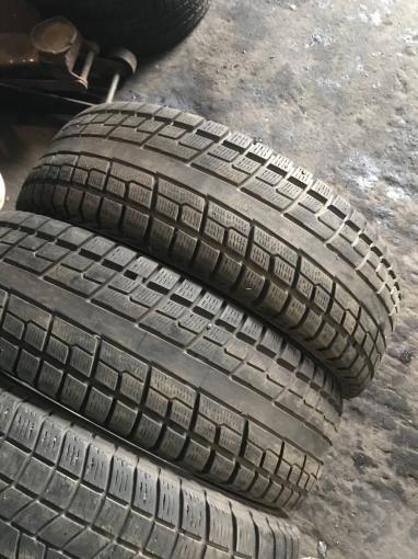 215/70 R16 Yokohama зимние нешипованные