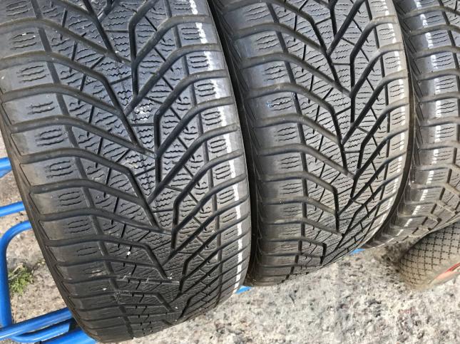 235/55 R17 Yokohama W.Drive V905 зимние нешипованные