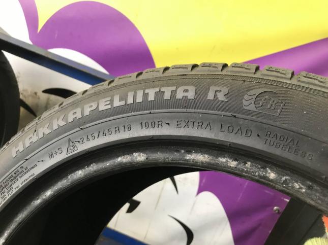 245/45 R18 Nokian Hakkapeliitta R зимние шипованные