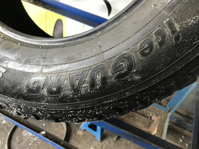 265/65 R17 Yokohama Ice Guard IG35 зимние шипованные