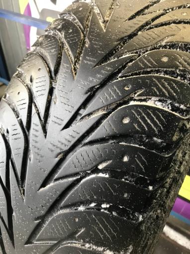 265/65 R17 Yokohama Ice Guard IG35 зимние шипованные
