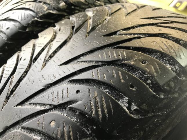 265/65 R17 Yokohama Ice Guard IG35 зимние шипованные