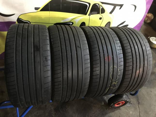 285/30 R21 Dunlop SP Sport Maxx GT летние