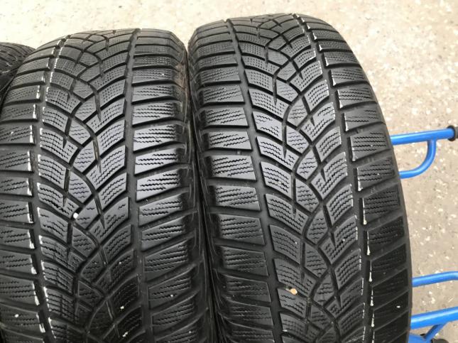 215/55 R17 Goodyear UltraGrip Performance зимние шипованные