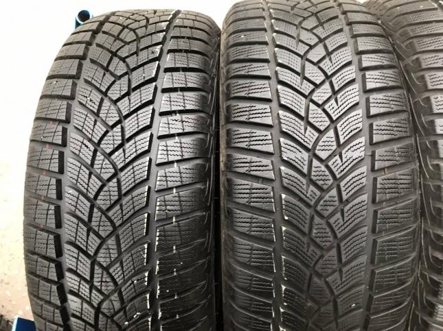 215/55 R17 Goodyear UltraGrip Performance зимние шипованные