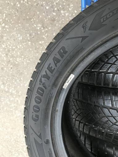 215/55 R17 Goodyear UltraGrip Performance зимние шипованные