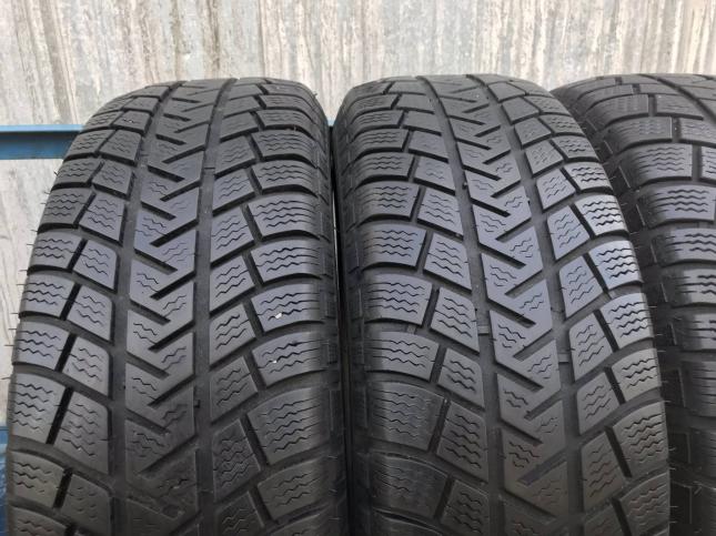 225/70 R16 Bridgestone Blizzak LM-32 зимние нешипованные