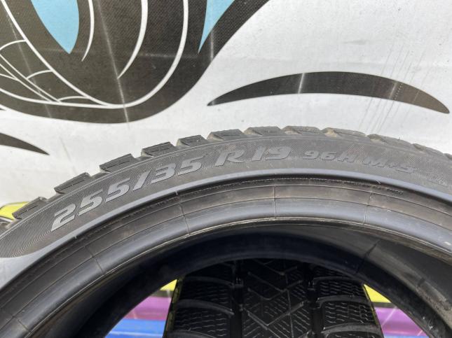 255/35 R19 Pirelli Winter Sottozero 3 летние