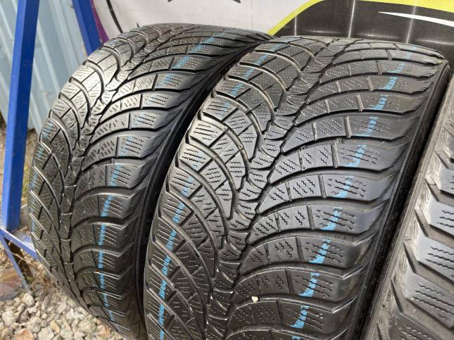 255/35 R19 Kumho WinterCraft WP71 зимние нешипованные