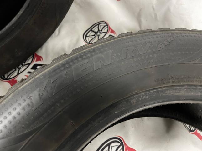 225/60 R17 Kumho I'Zen RV KC15 зимние шипованные