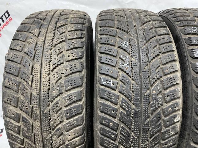 225/60 R17 Kumho I'Zen RV KC15 зимние шипованные
