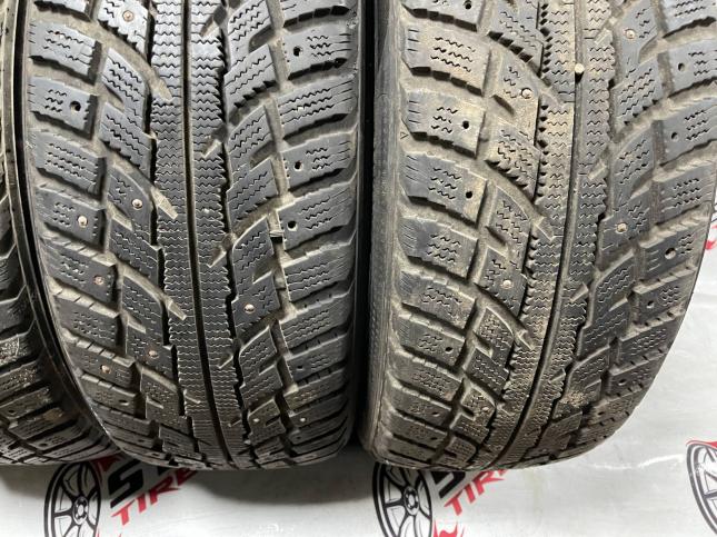 225/60 R17 Kumho I'Zen RV KC15 зимние шипованные
