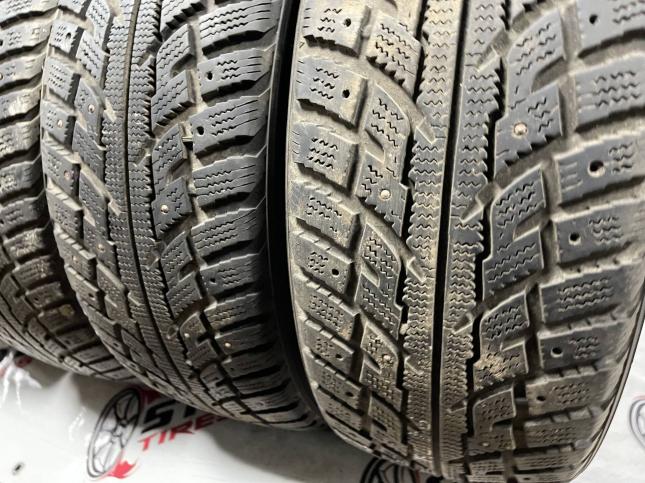 225/60 R17 Kumho I'Zen RV KC15 зимние шипованные