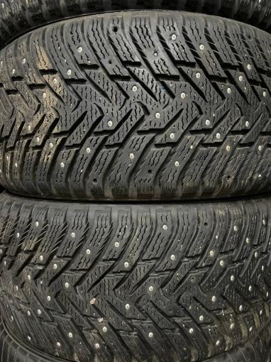 255/40 R19 Nokian Tyres Hakkapeliitta 8 зимние шипованные