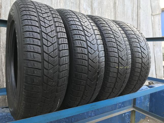 215/70 R16 Pirelli Scorpion Winter 102h