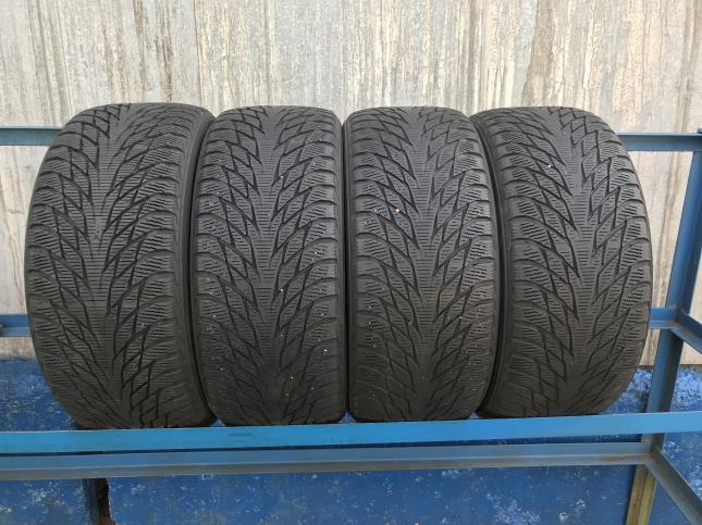 215/55 R17 Nokian Hakkapellita R2