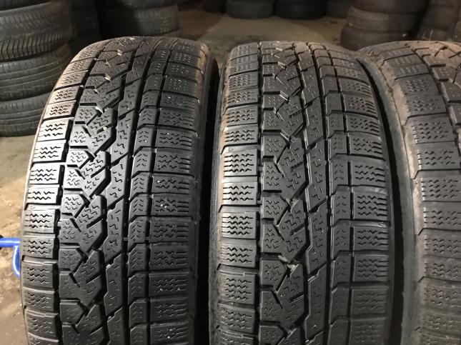 225/60 R17 Kumho Izen RV 102h